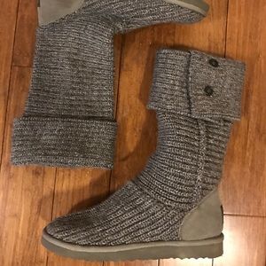 NWOT grey uggs